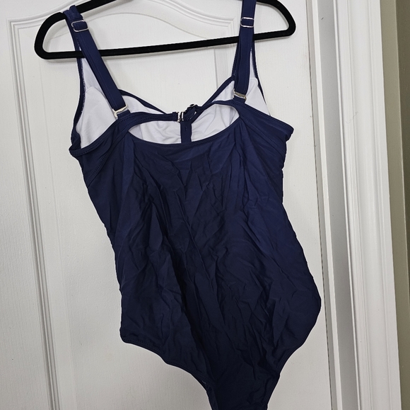 Womens Plus Size Bathing Suit - Picture 2 of 2